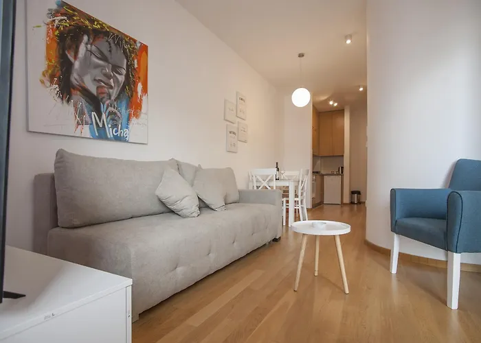 Teona Modern Central Apartments