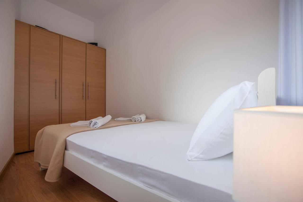 Teona Modern Central Apartment *